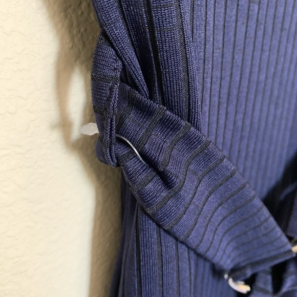 Miss Selfridge navy dress - Picture 4 of 4